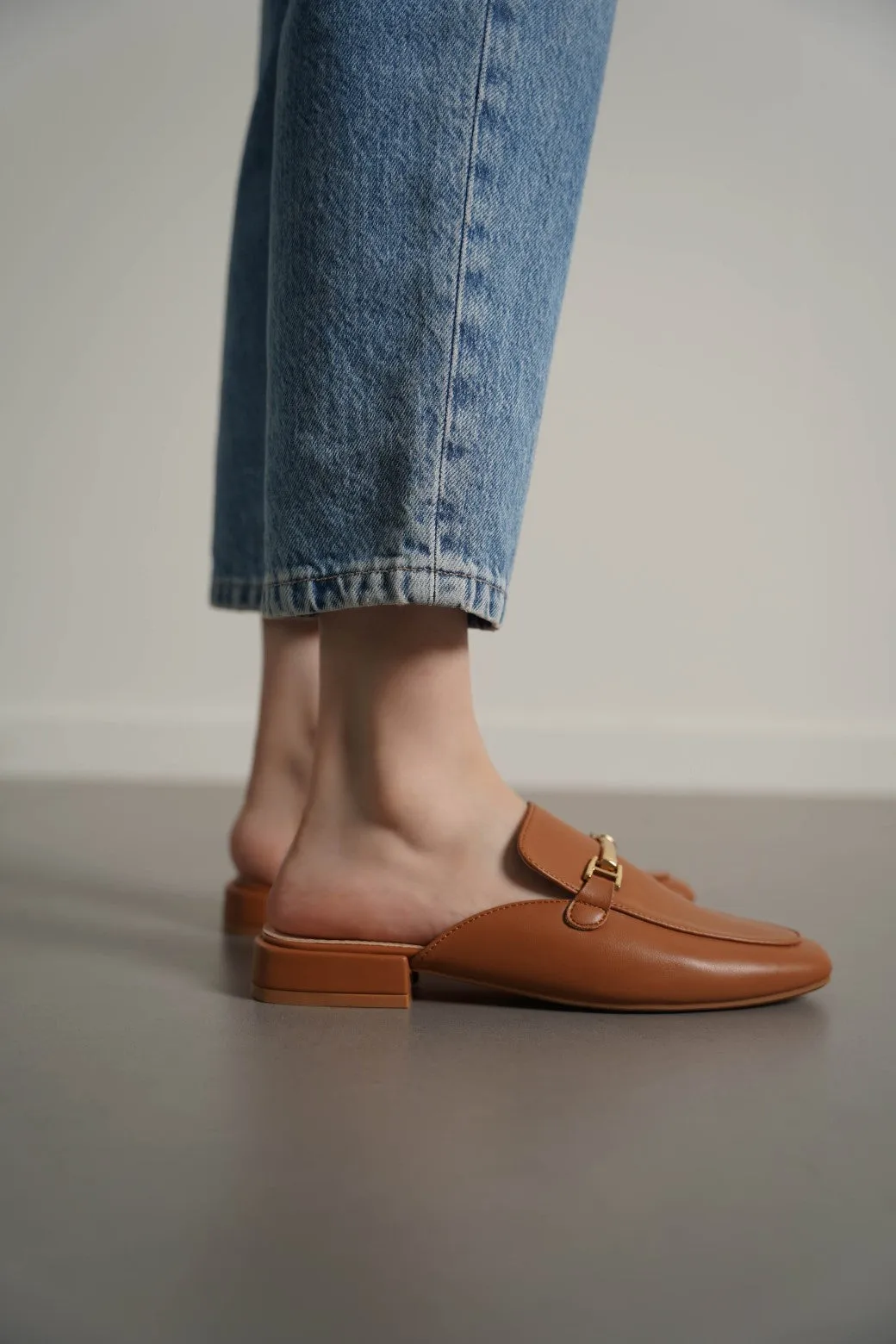 ALLANA MULES
