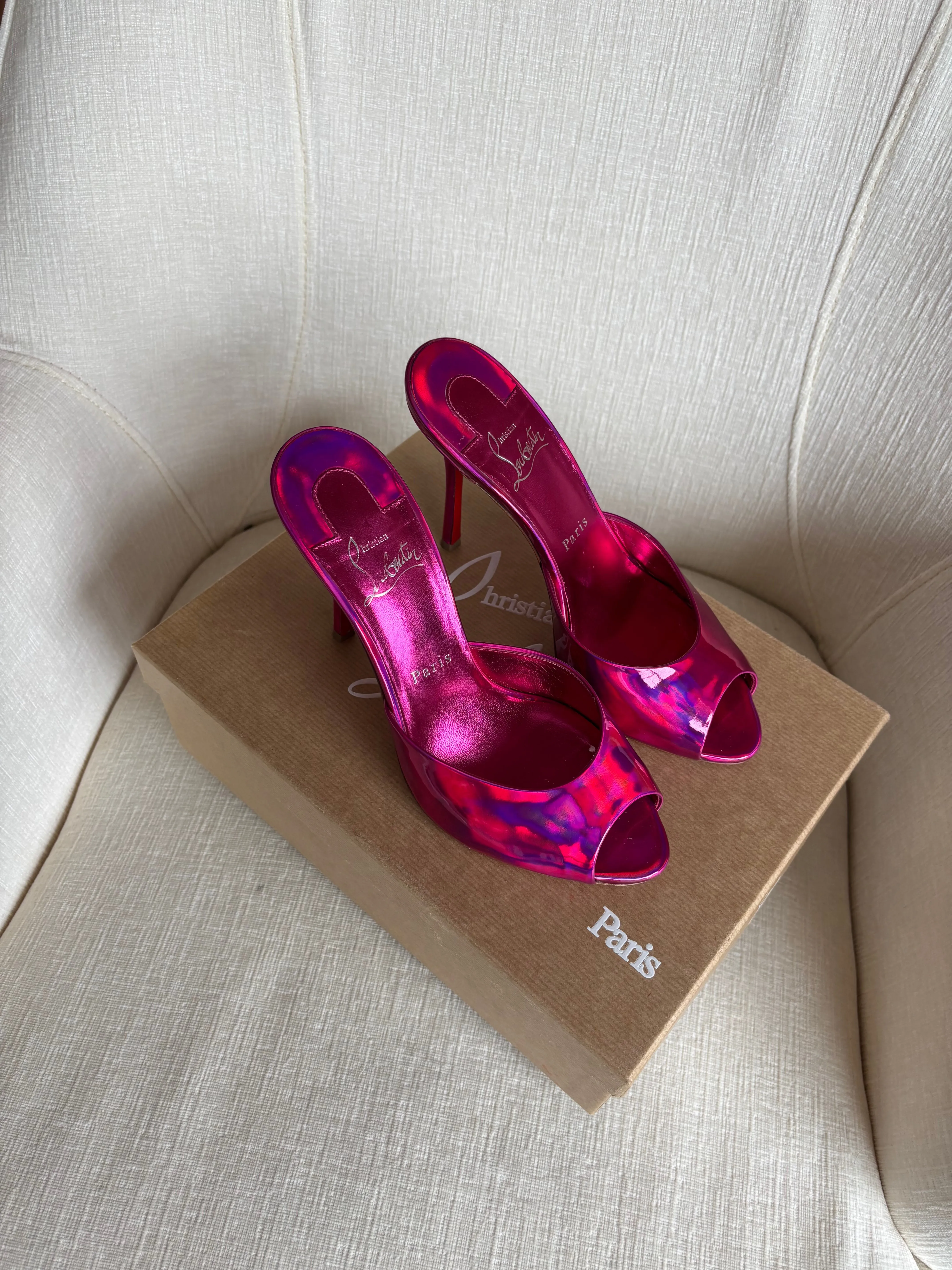 Christian Louboutin 'Me Dolly' Heels - Women's 38