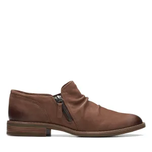 Clarks Camzin Pace in Beige Nubuck