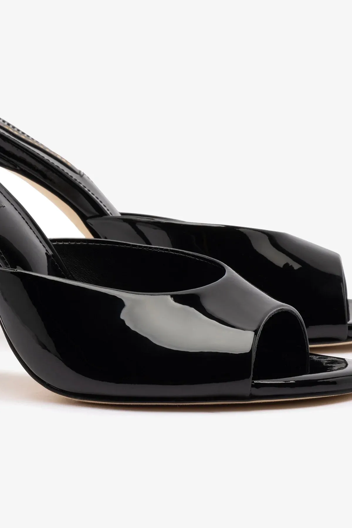 Jasmine Hi Mule In Black Leather