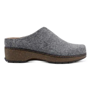 Kolia Round Toe Slip-on Casual Clogs