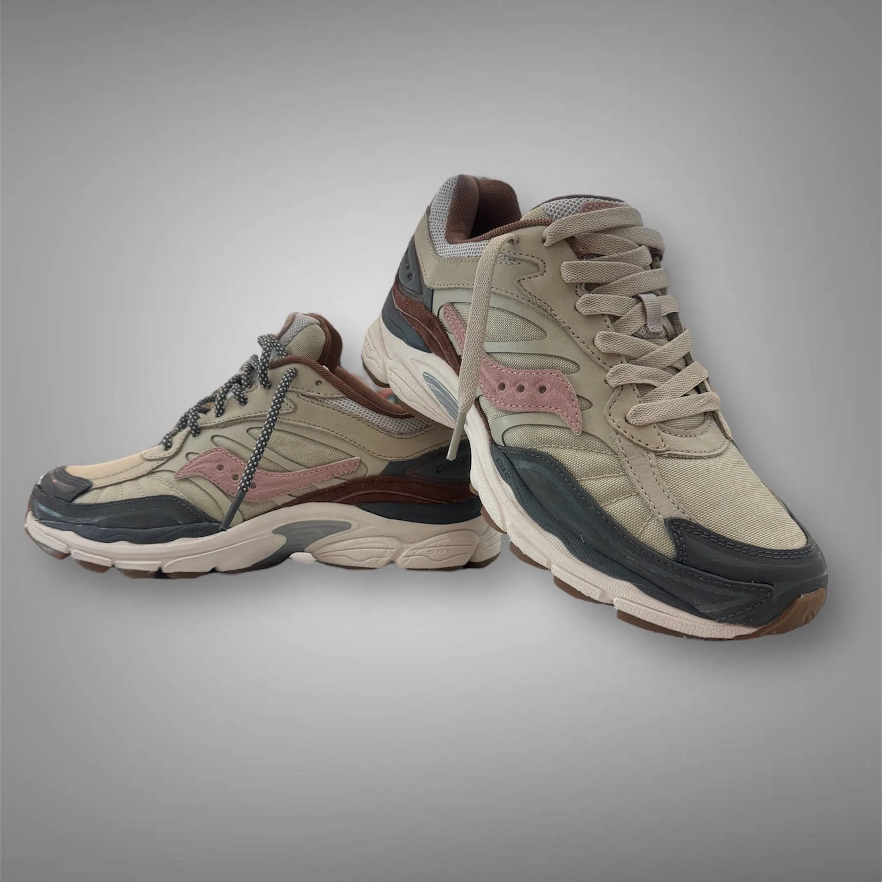 Shoes Saucony Saucony Mens Progrid OMNI 9 Tan Grey Pink