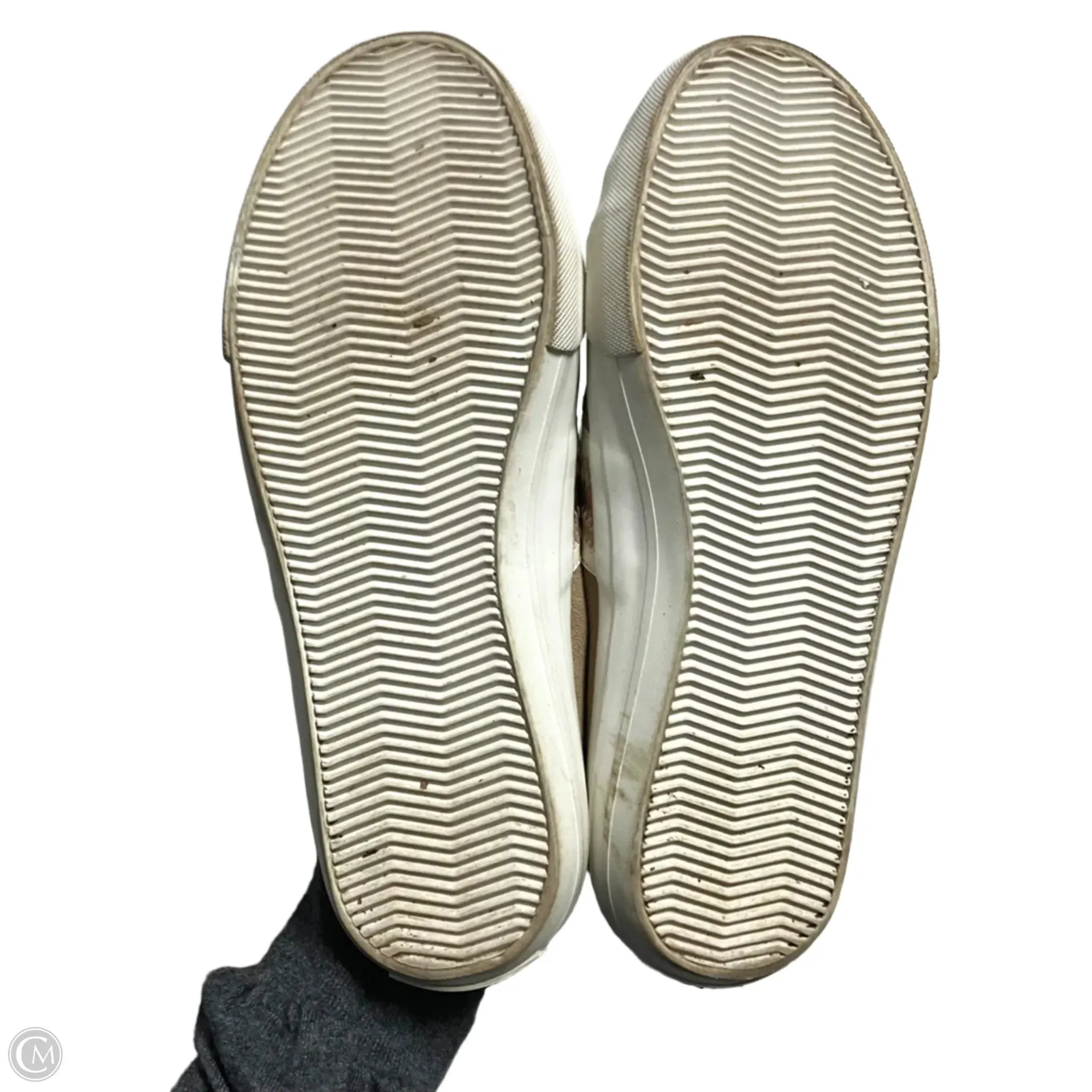 Shoes Sneakers By Crown Vintage In Tan, Size: 6.5
