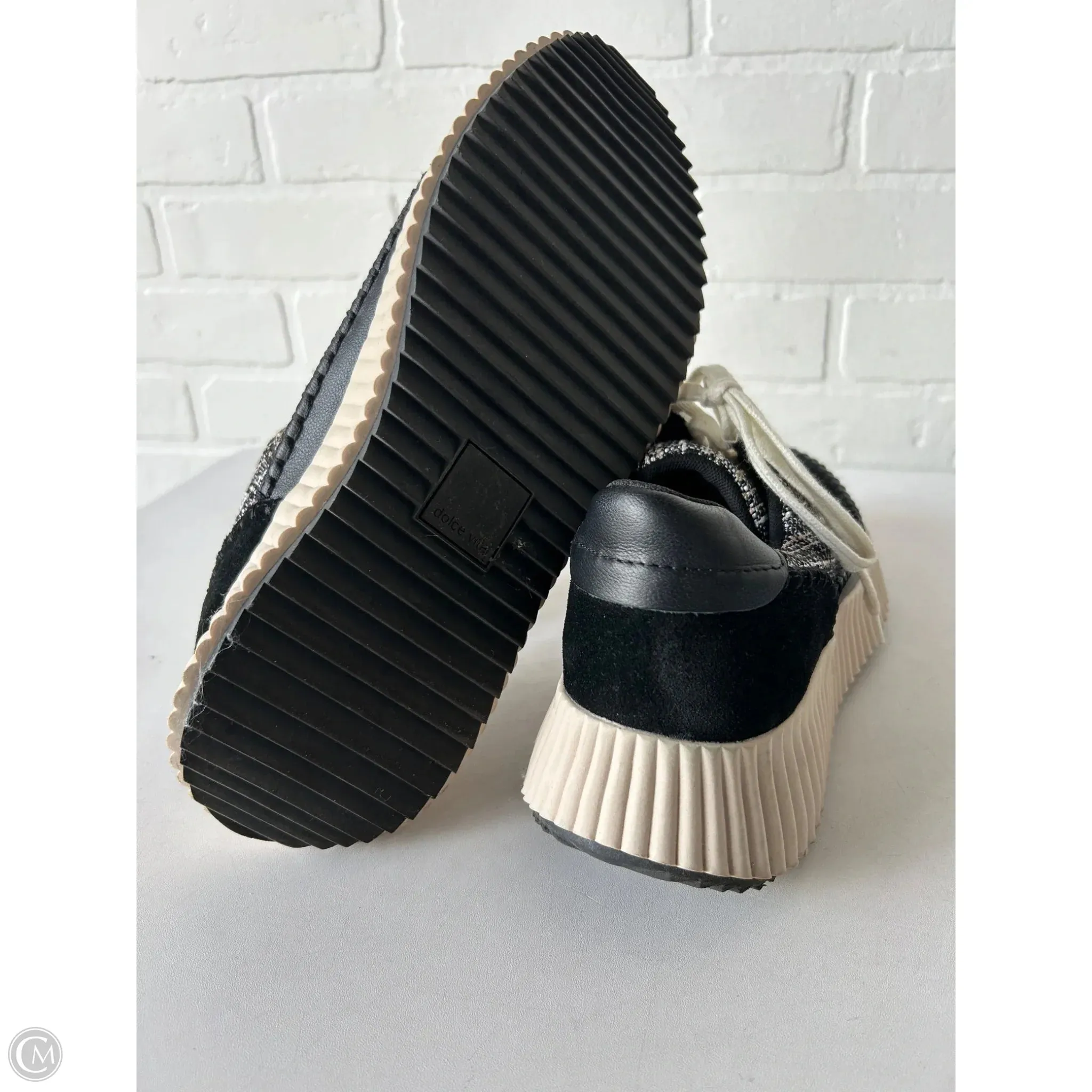 Shoes Sneakers By Dolce Vita In Black & Cream, Size: 10