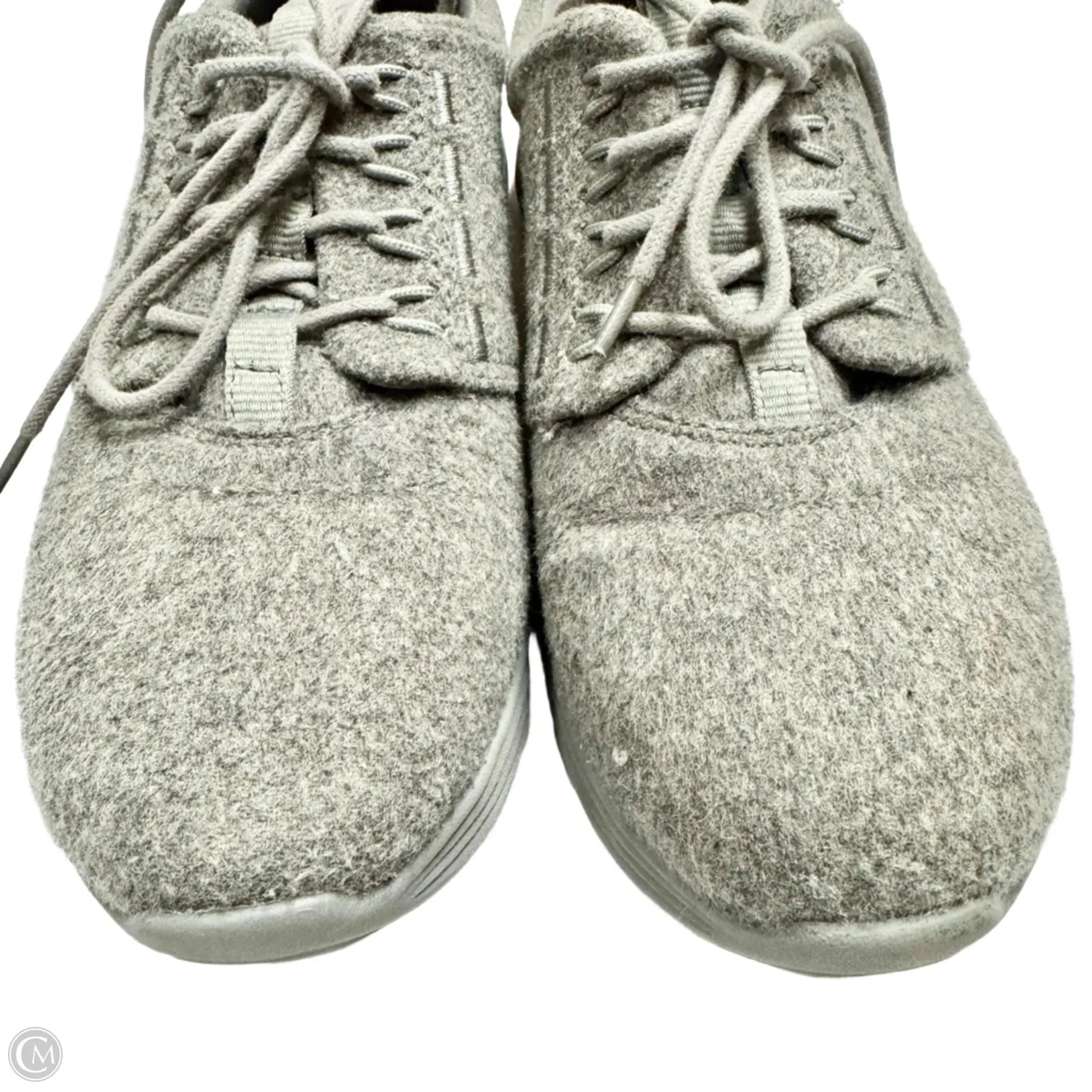 Shoes Sneakers By Earth In Grey, Size: 7