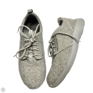 Shoes Sneakers By Earth In Grey, Size: 7