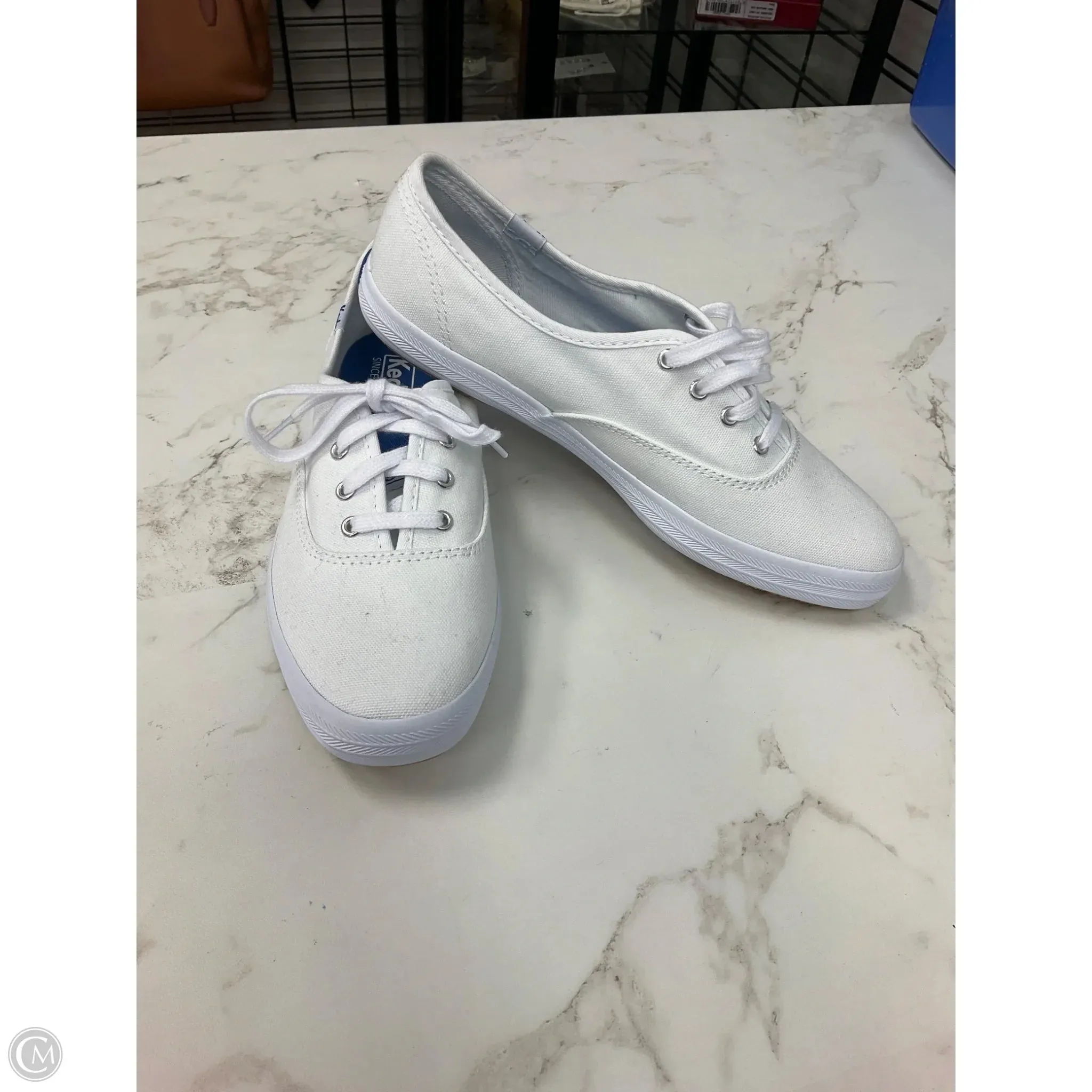 Shoes Sneakers By Keds In White, Size: 7