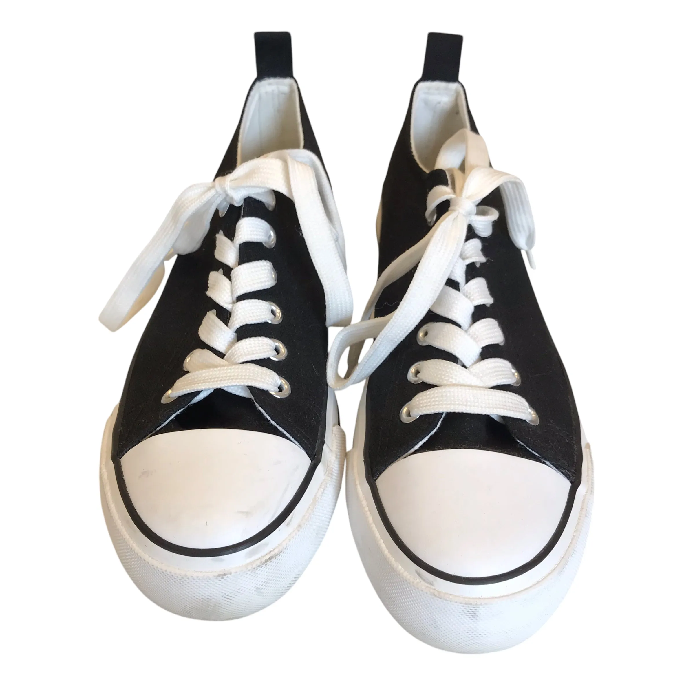Shoes Sneakers By Olivia Miller In Black & White, Size:8
