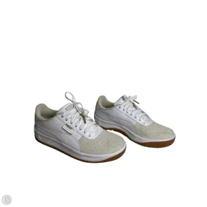 Shoes Sneakers By Puma In White, Size: 9