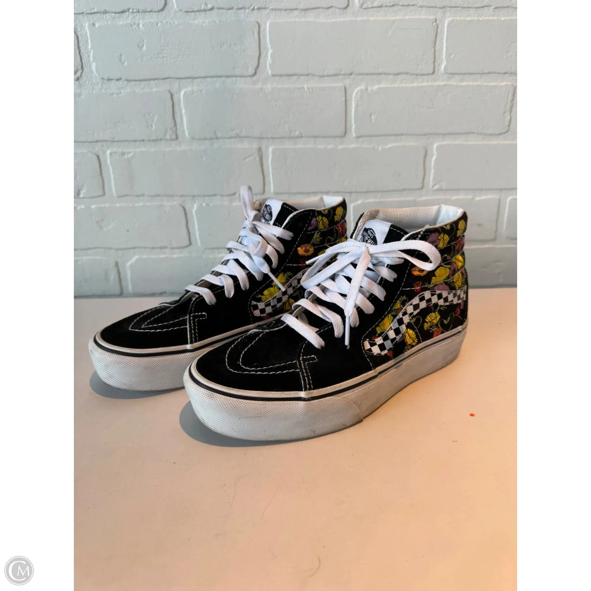 Shoes Sneakers By Vans In Black & Yellow, Size: 7